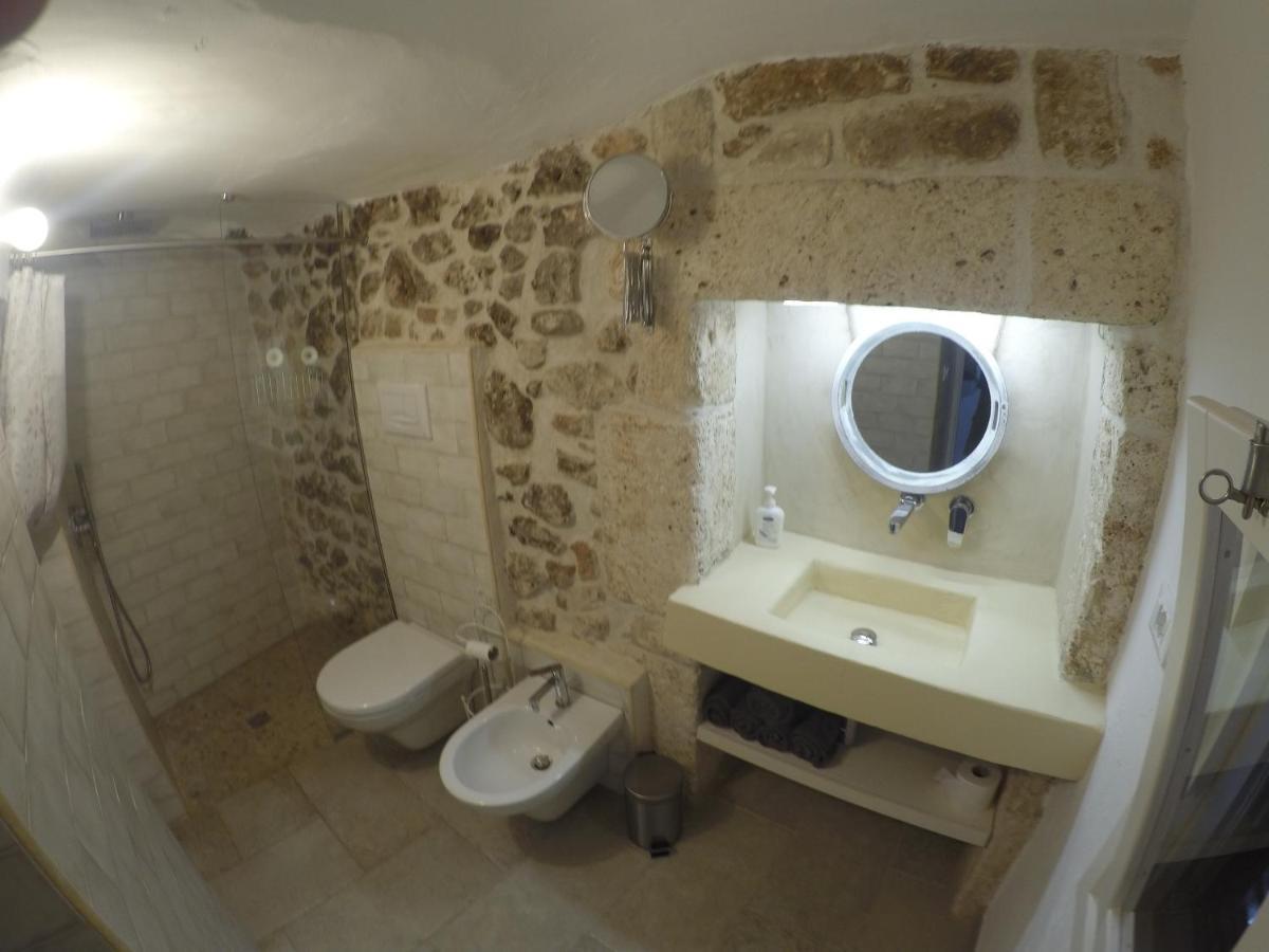 Biancostuni 81 Apartment Luaran gambar